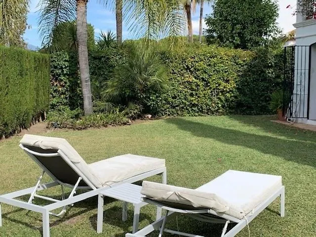 Nice Villa With A Garden Estepona España