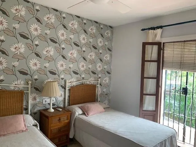 Nice Villa With A Garden Estepona